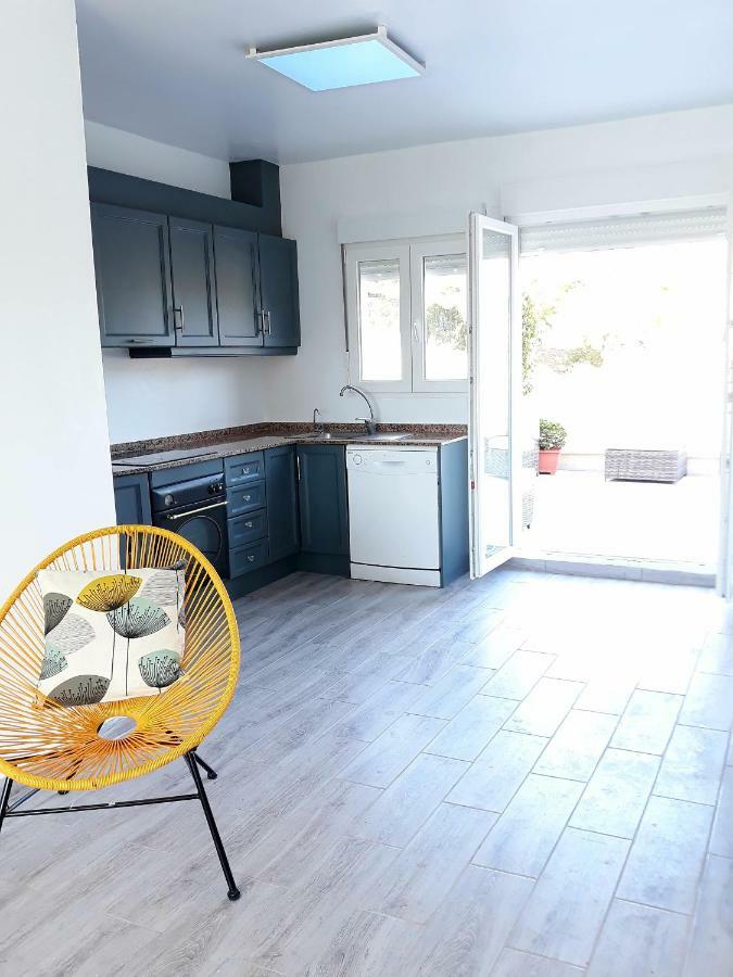 Fabulous detached large villa 5 bedrooms 3 bathrooms backing onto Villamartin Golf Course Exterior foto