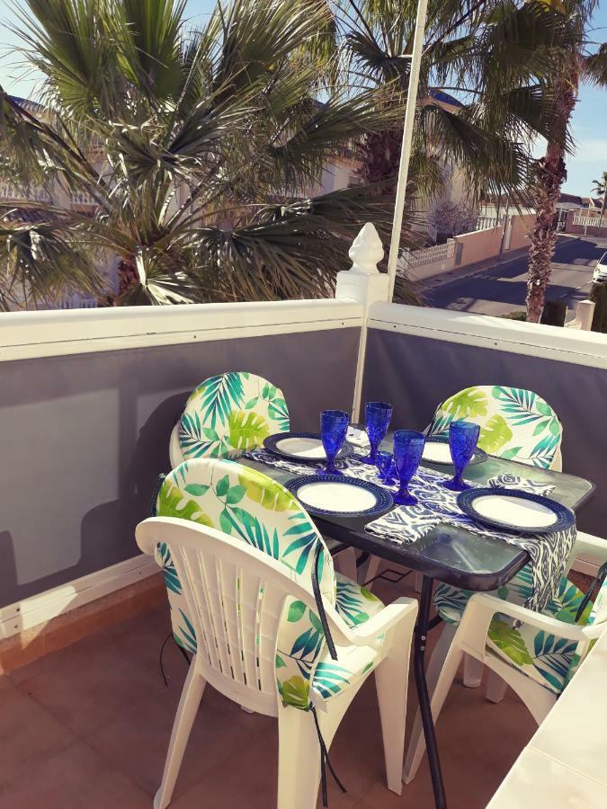 Fabulous detached large villa 5 bedrooms 3 bathrooms backing onto Villamartin Golf Course Exterior foto